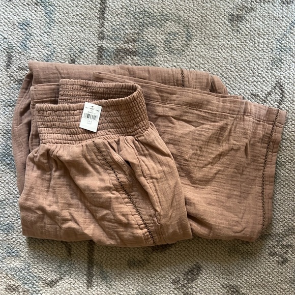 Aerie High Waisted Pool-To-Party Pant, Tan, Small - Picture 7 of 7
